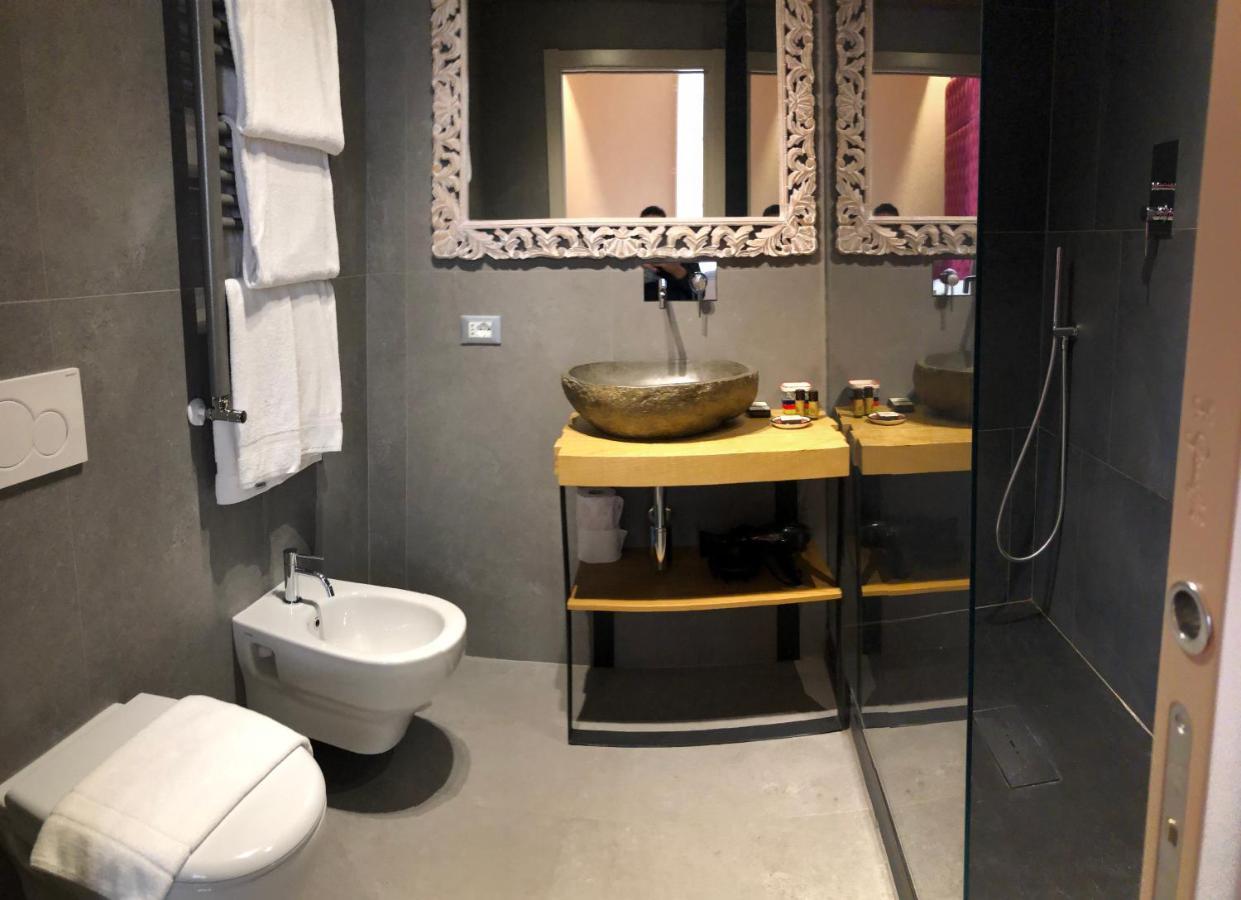 Chalet Lucca Bed & Breakfast 2*